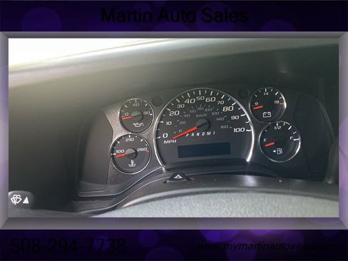 Used 2017 Chevrolet Express 2500 RWD image 8