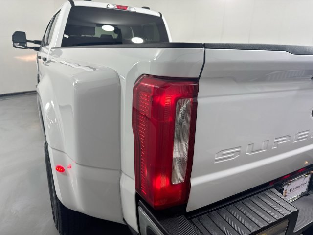 Used 2026 Ford F350 4x4 Crew Cab DRW Super Duty image 31