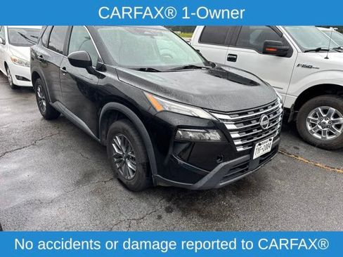 Used 2024 Nissan Rogue S FWD image 2