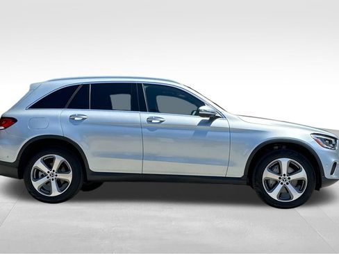 Certified 2022 Mercedes-Benz GLC 300 4MATIC image 4