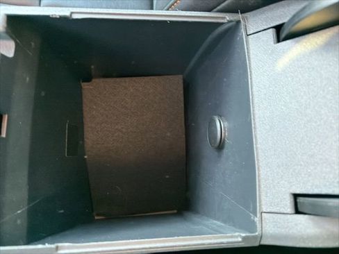 Used 2023 Ford Bronco Badlands image 32