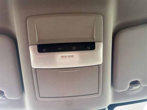 Used 2023 Nissan Rogue S image 24