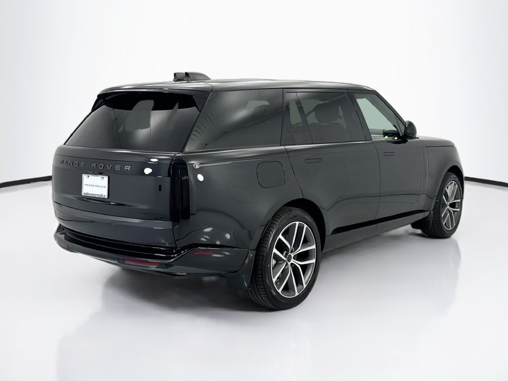 New 2026 Land Rover Range Rover Long Wheelbase SE AWD/4WD image 5
