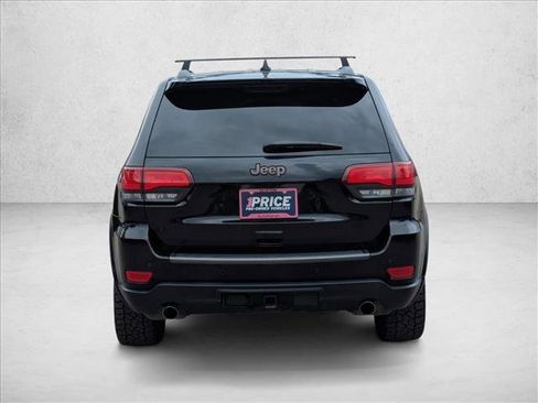Used 2020 Jeep Grand Cherokee Trailhawk AWD/4WD image 7