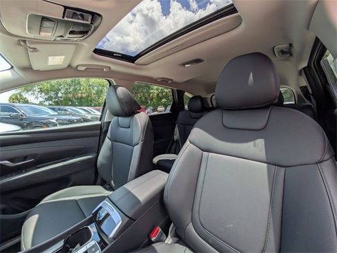 New 2025 Hyundai Tucson SEL image 35