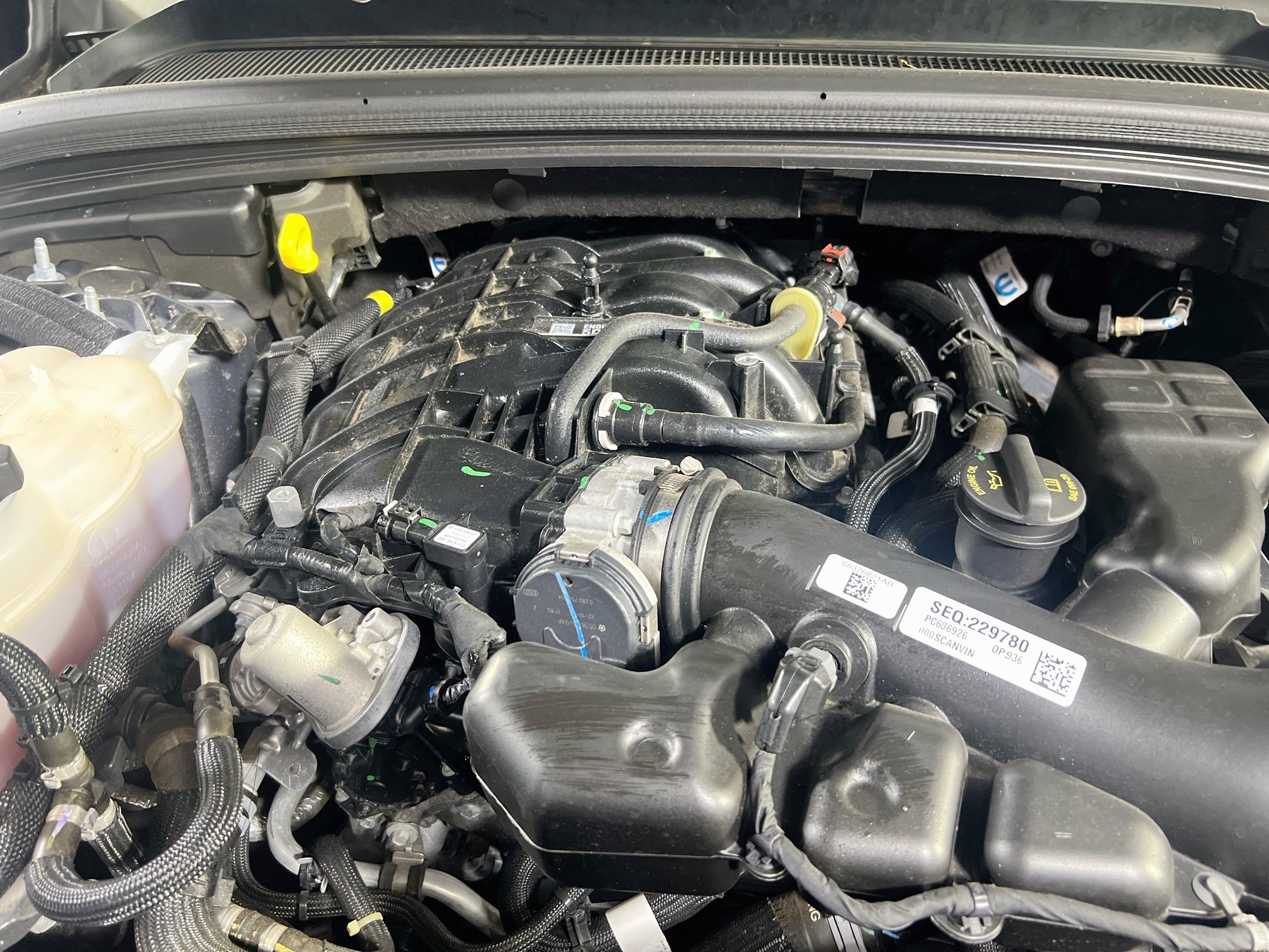 Used 2023 Jeep Grand Cherokee Limited AWD/4WD image 29