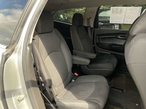 Used 2011 Chevrolet Traverse LT w/ Personal Connectivity Package FWD image 22