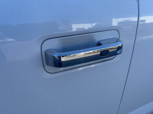 Used 2019 Ford F150 Lariat image 11