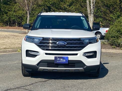 Certified 2023 Ford Explorer XLT w/ Equipment Group 202A image 6