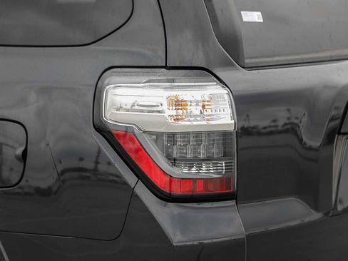 Certified 2024 Toyota 4Runner TRD Off-Road image 10