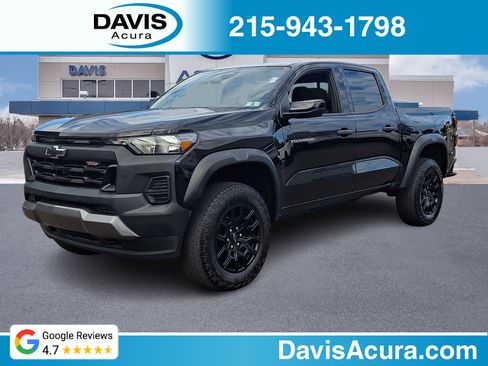 Used 2024 Chevrolet Colorado Trail Boss w/ Advanced Trailering Package AWD/4WD image 1