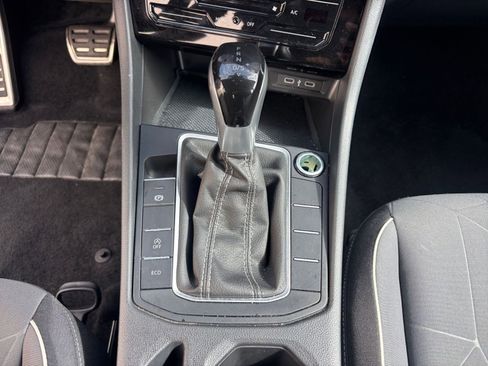 Used 2025 Volkswagen Jetta Sport image 42