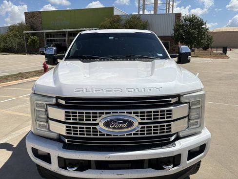 Used 2017 Ford F250 Platinum w/ FX4 Off-Road Package AWD/4WD image 9