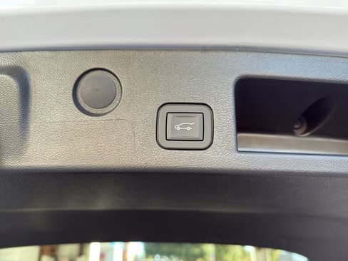 New 2026 Chevrolet Equinox RS w/ LPO, Floor Liner Package image 8