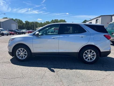 Used 2018 Chevrolet Equinox LT FWD image 6