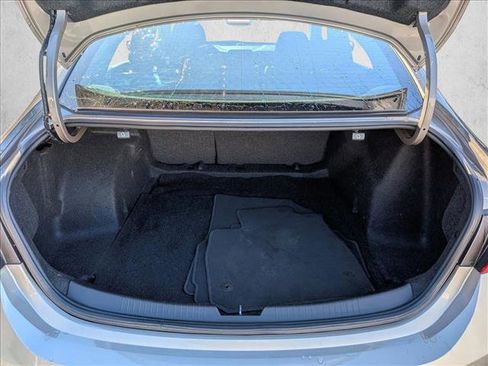 Used 2023 Chevrolet Malibu LT image 6