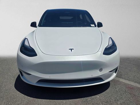 Used 2022 Tesla Model Y Performance AWD/4WD image 8