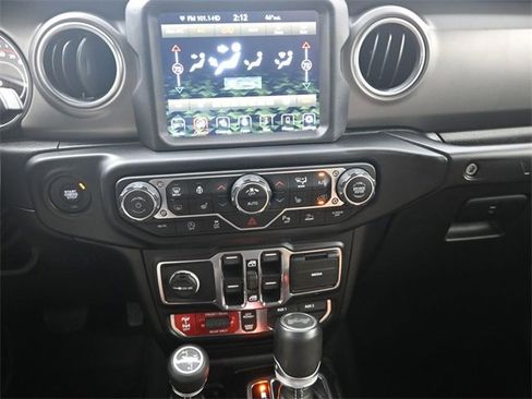 Used 2022 Jeep Wrangler Unlimited Rubicon w/ Xtreme Recon 35" Tire Package image 12