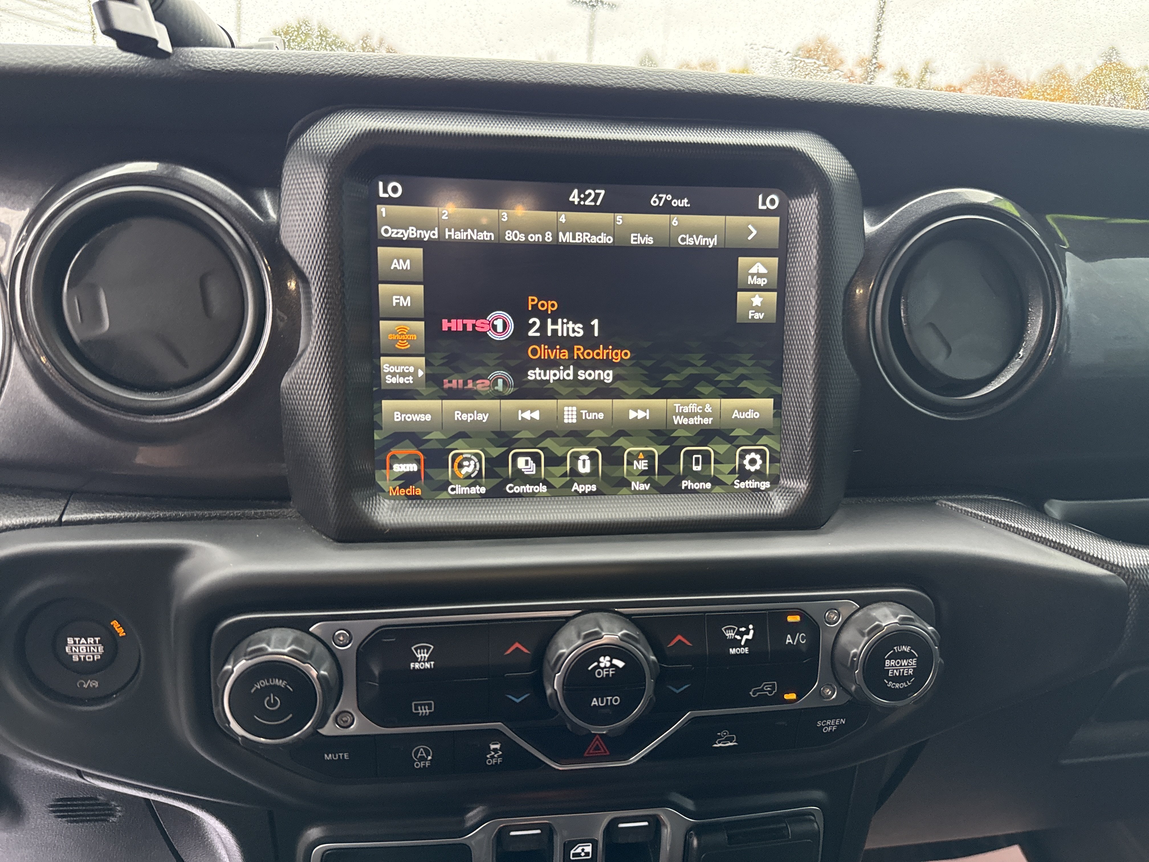 Used 2020 Jeep Gladiator Sport AWD/4WD image 27