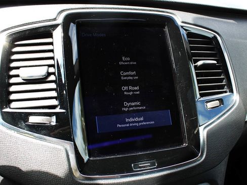 Used 2016 Volvo XC90 T6 R-Design w/ Vision Package AWD/4WD image 22