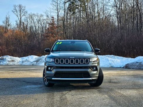 Certified 2022 Jeep Compass Limited image 8