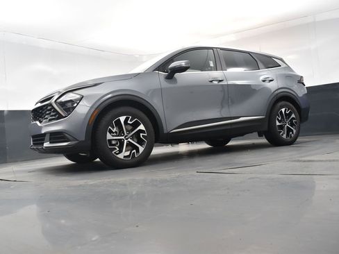 Certified 2023 Kia Sportage EX image 19