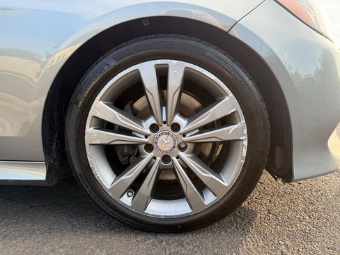 Used 2015 Mercedes-Benz E 350 4MATIC Sedan image 35