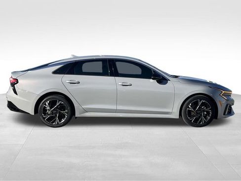 Used 2025 Kia K5 GT-Line image 8