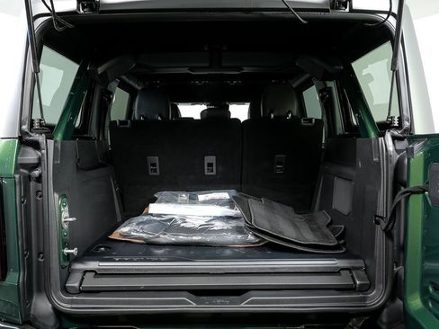 Used 2023 Ford Bronco Wildtrak image 29