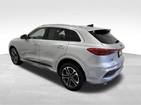 Used 2025 Audi Q5 Premium Plus image 2