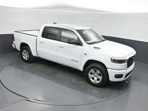 New 2026 RAM 1500 4x4 Crew Cab image 27