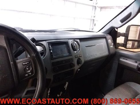 Used 2015 Ford F250 XLT w/ XLT Interior Package image 12