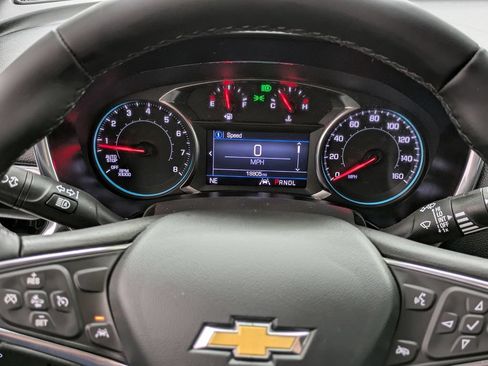 Used 2024 Chevrolet Equinox LT AWD/4WD image 19