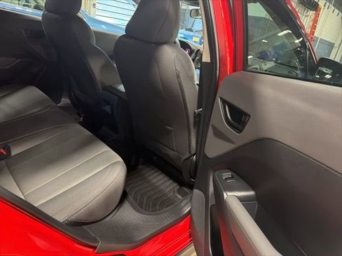 Used 2024 Subaru Crosstrek 2.0i AWD/4WD image 12