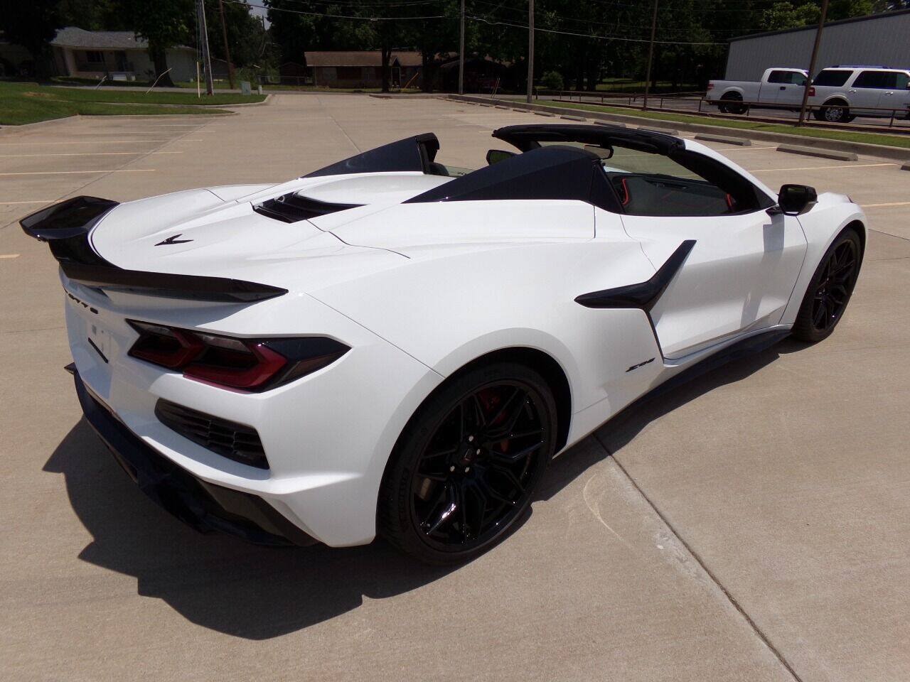 Used 2023 Chevrolet Corvette Z06 w/ Stealth Interior Trim Package RWD image 35