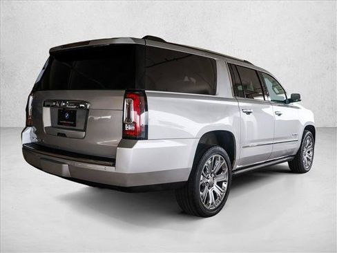 Used 2018 GMC Yukon XL Denali w/ Open Road Package AWD/4WD image 5