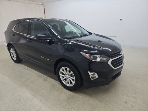 Used 2019 Chevrolet Equinox LT FWD image 3
