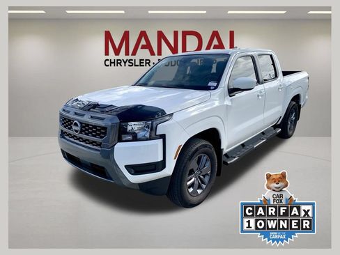 Used 2025 Nissan Frontier SV RWD image 1