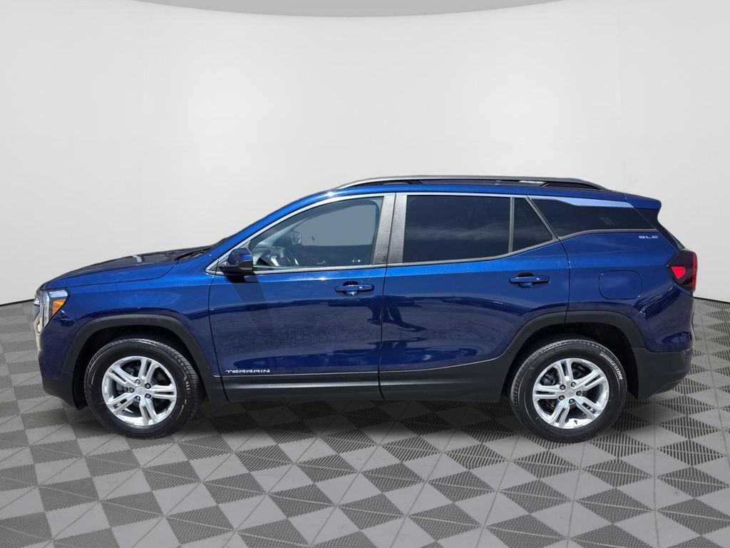 Used 2022 GMC Terrain SLE w/ Driver Convenience Package AWD/4WD image 12
