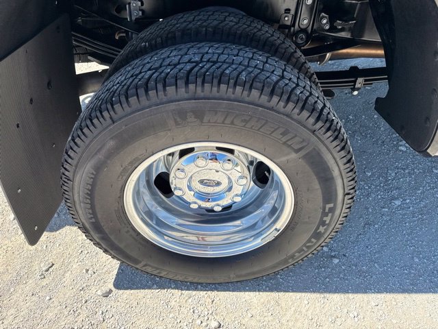 Used 2026 Ford F350 Platinum AWD/4WD image 33
