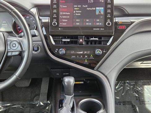 Used 2024 Toyota Camry XSE FWD image 15