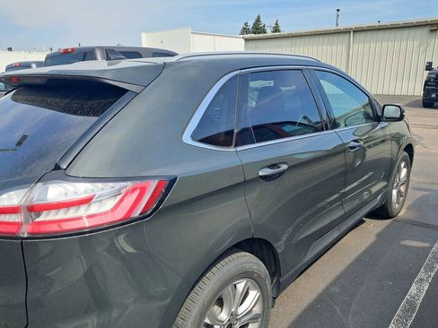 Used 2023 Ford Edge Titanium AWD/4WD image 7