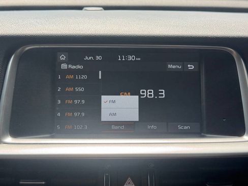 Used 2020 Kia Optima S image 8