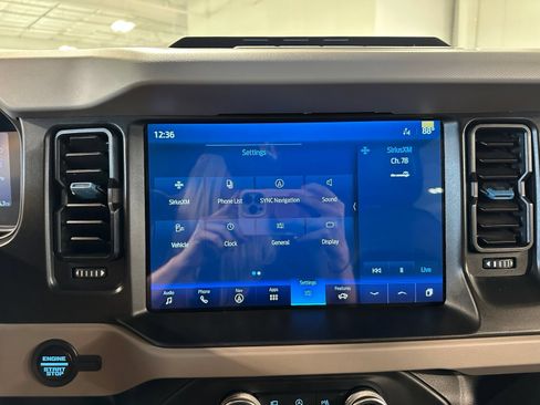 Used 2023 Ford Bronco Wildtrak AWD/4WD image 25