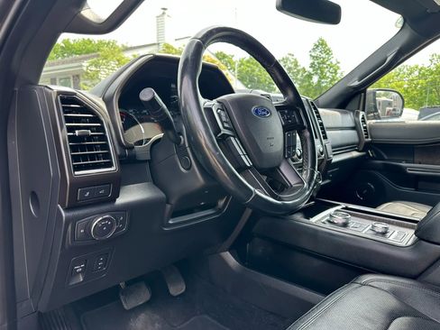 Used 2018 Ford Expedition Max Limited AWD/4WD image 10