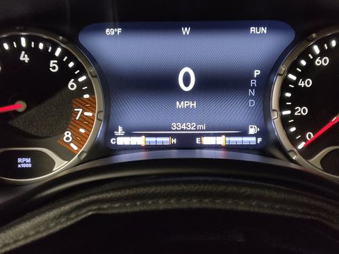 Used 2019 Jeep Renegade Altitude w/ UConnect 8.4 Nav Group image 23