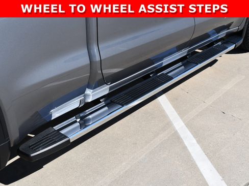 Used 2021 GMC Sierra 1500 SLT w/ X31 Off-Road Package image 12