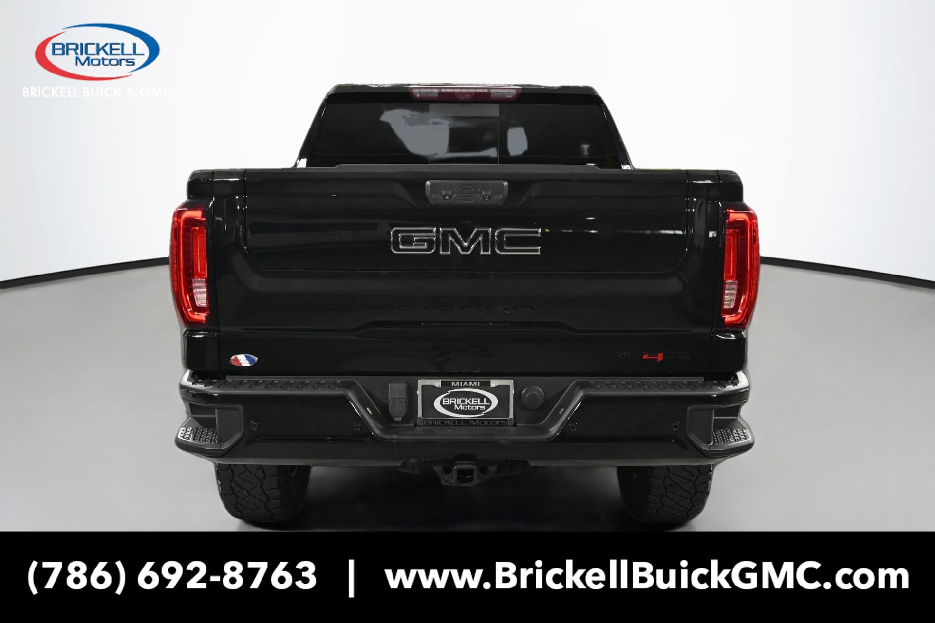 Used 2024 GMC Sierra 1500 AT4X AWD/4WD image 4