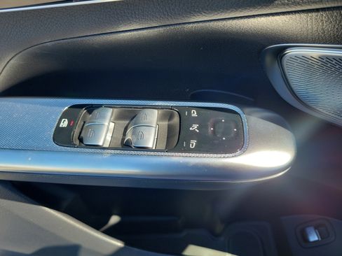 Used 2026 Mercedes-Benz GLC 300 4MATIC image 31