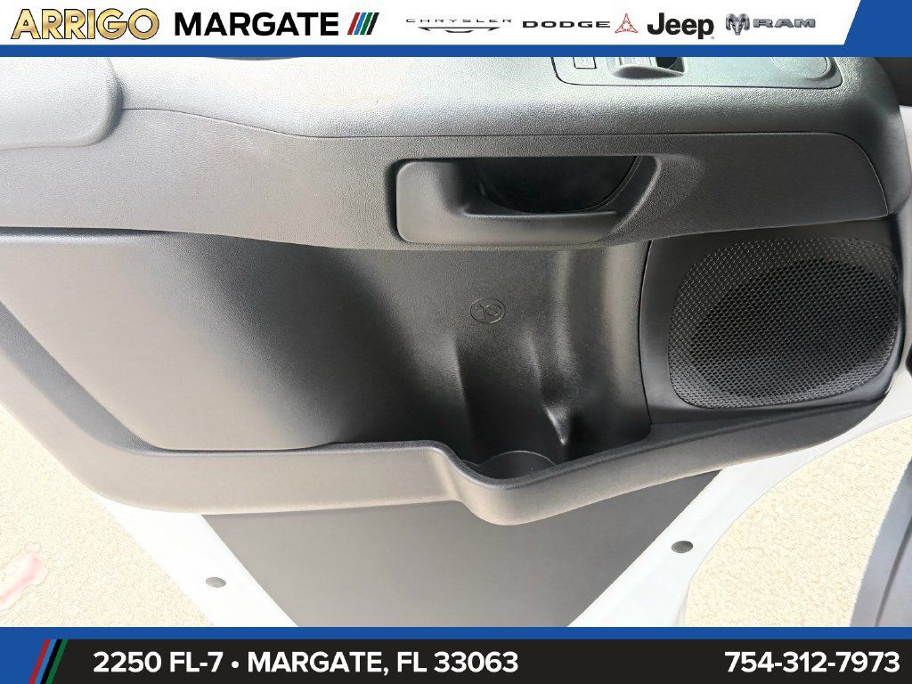 Used 2025 RAM ProMaster 2500 w/ U-Haul Equipment Group FWD image 36